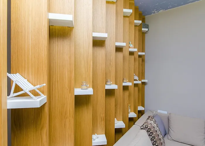 Dvor Hostel