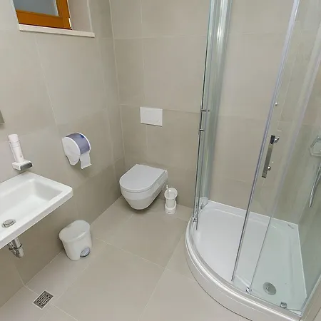 Auberge de jeunesse Dvor *