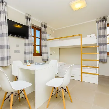 Dvor Auberge de jeunesse Split