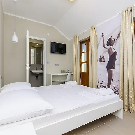 Auberge de jeunesse Dvor *