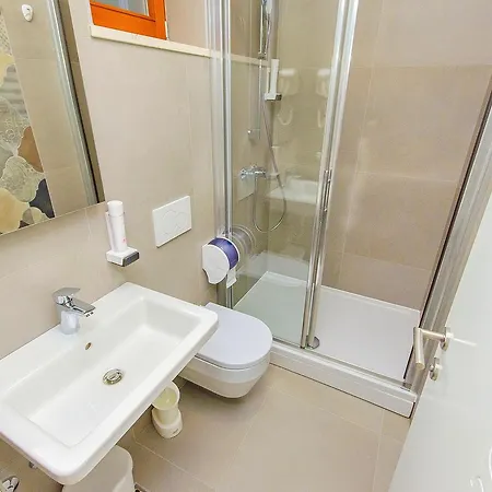 Auberge de jeunesse Dvor *