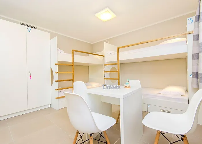 Хостел Dvor Сплит