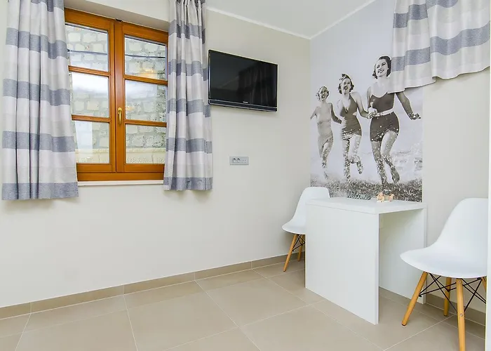 Hostel Dvor Σπλιτ