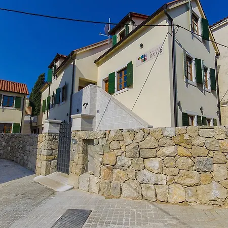 Hostel Dvor Split